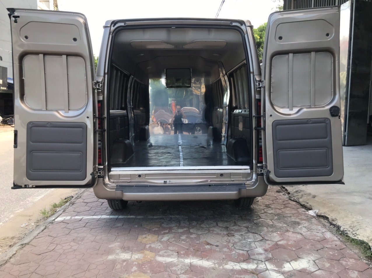 Transit Tải Van